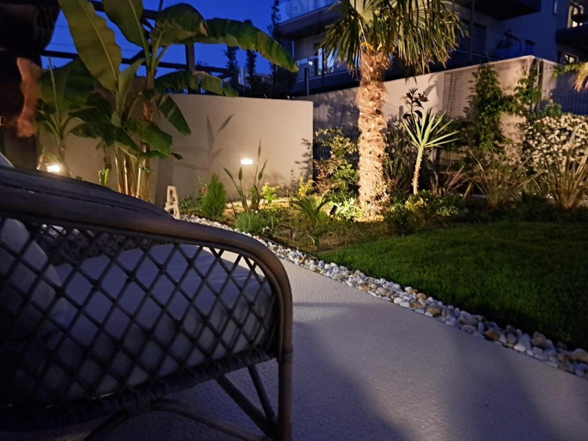 Apartment With Private Pool Split Zewnętrze zdjęcie