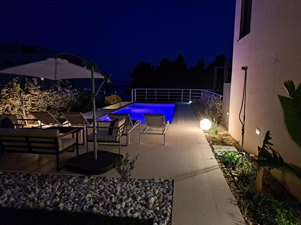 Apartment With Private Pool Split Zewnętrze zdjęcie